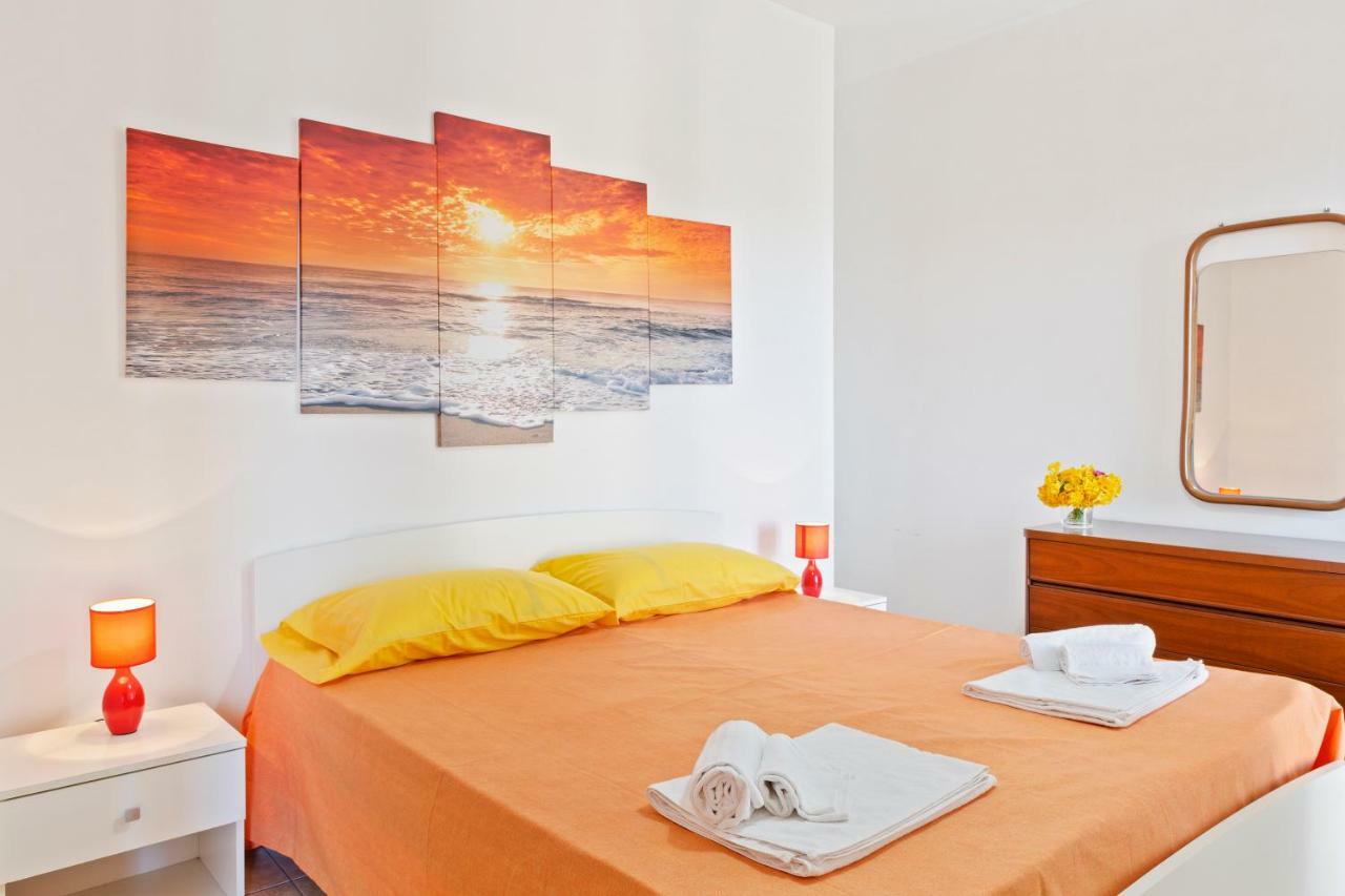 Focallo Seaside Holiday Flat Santa Maria Del Focallo Exterior foto
